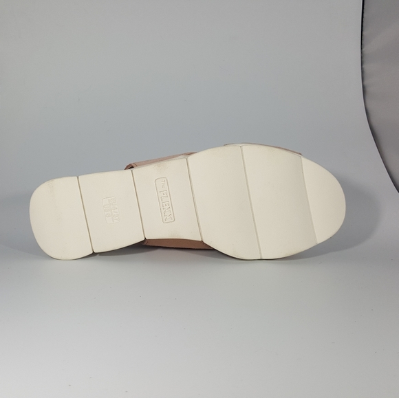 The Flexx Rose Suede Platform Sandal - Picture 2 of 4